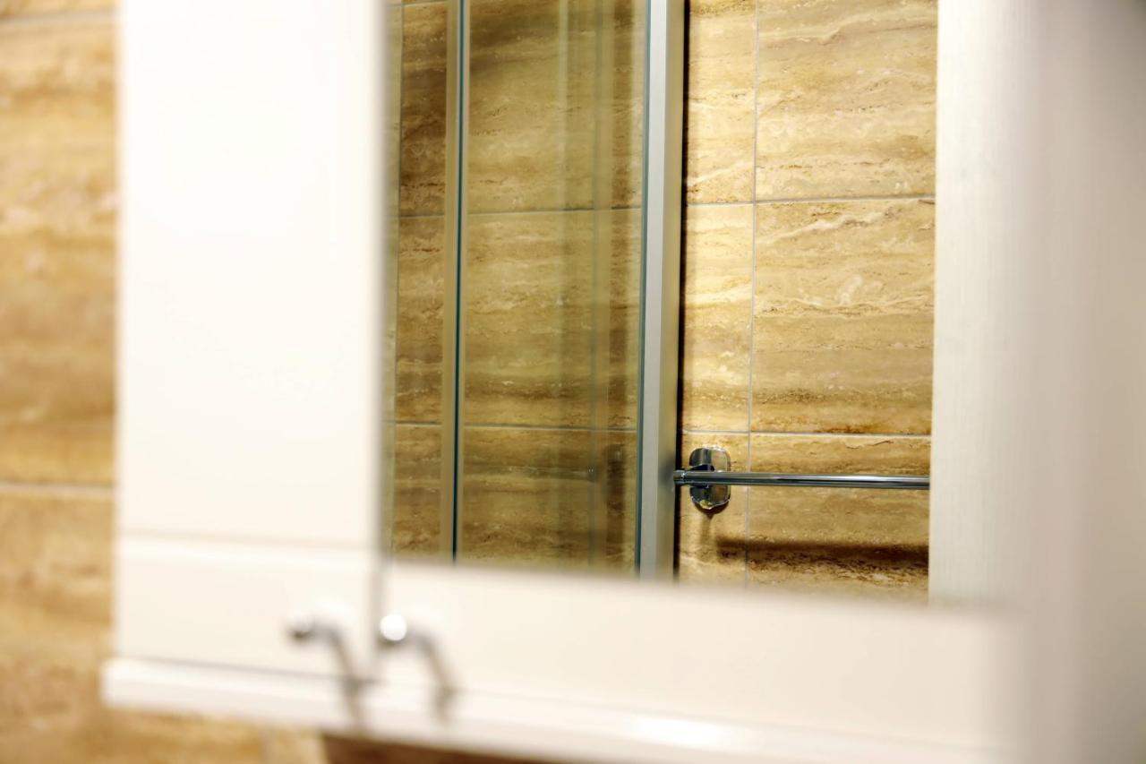Apartment Alexandar Podgorica Ngoại thất bức ảnh